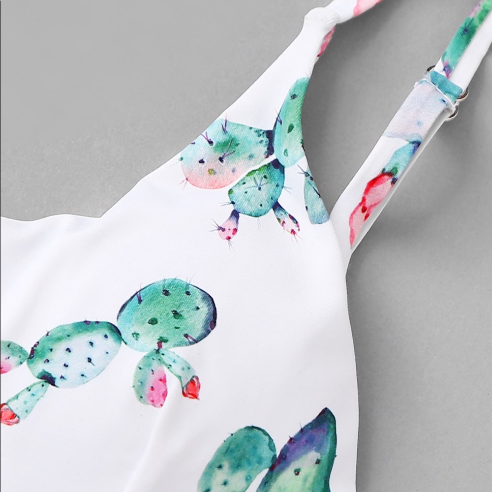 Cactus Bikini ๐ต๐ธ - Picture 3 of 5